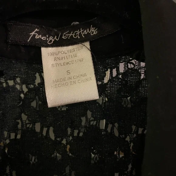 Navy Casual Button Down Shirt with Breathable Fabric and Relaxed Fit - Picture 3 of 8